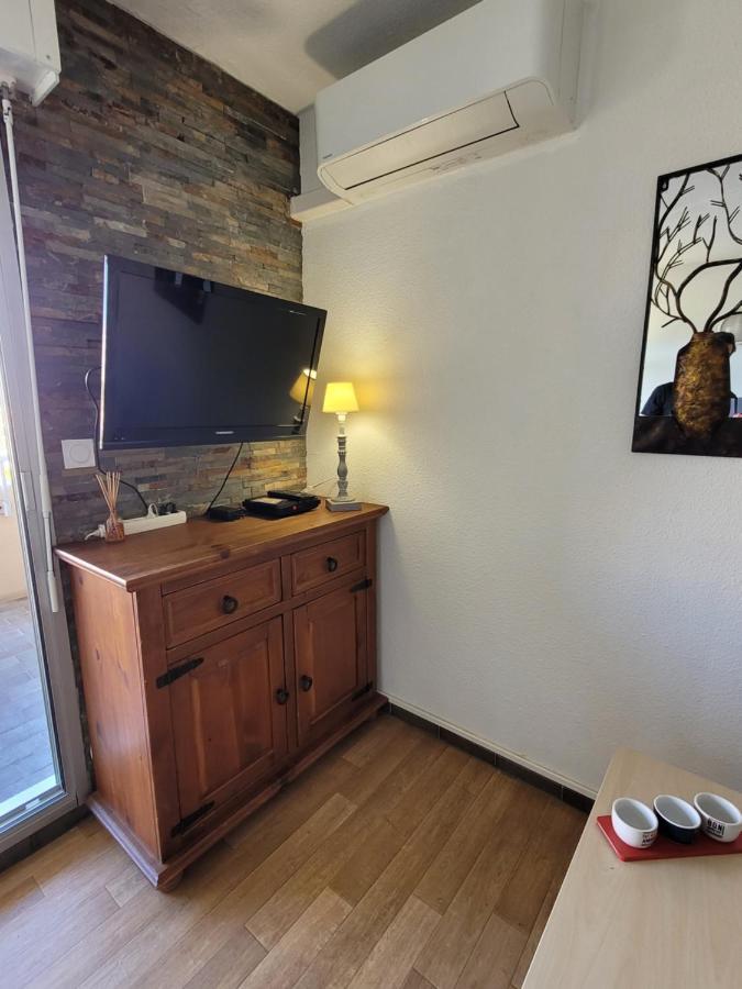 Studio Port D' Hyeres Vue Mer Et Sur Les Iles D'Or Διαμέρισμα Εξωτερικό φωτογραφία